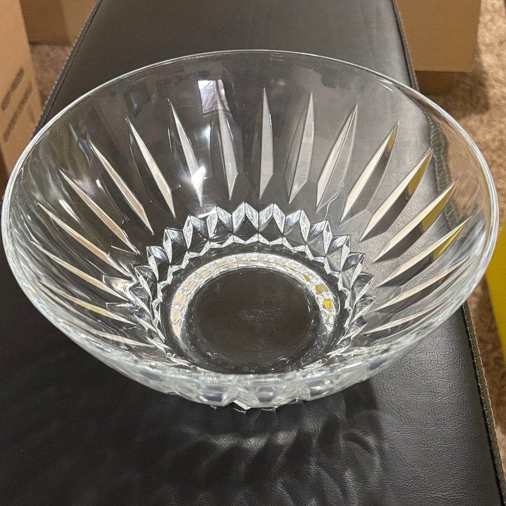 Cristal d'Arques-Durand "Tuilleries Villandry" crystal bowl.